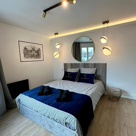 Appartement Cocon Lumineux Dernier Etage - Chez Ela à Fontainebleau Extérieur photo